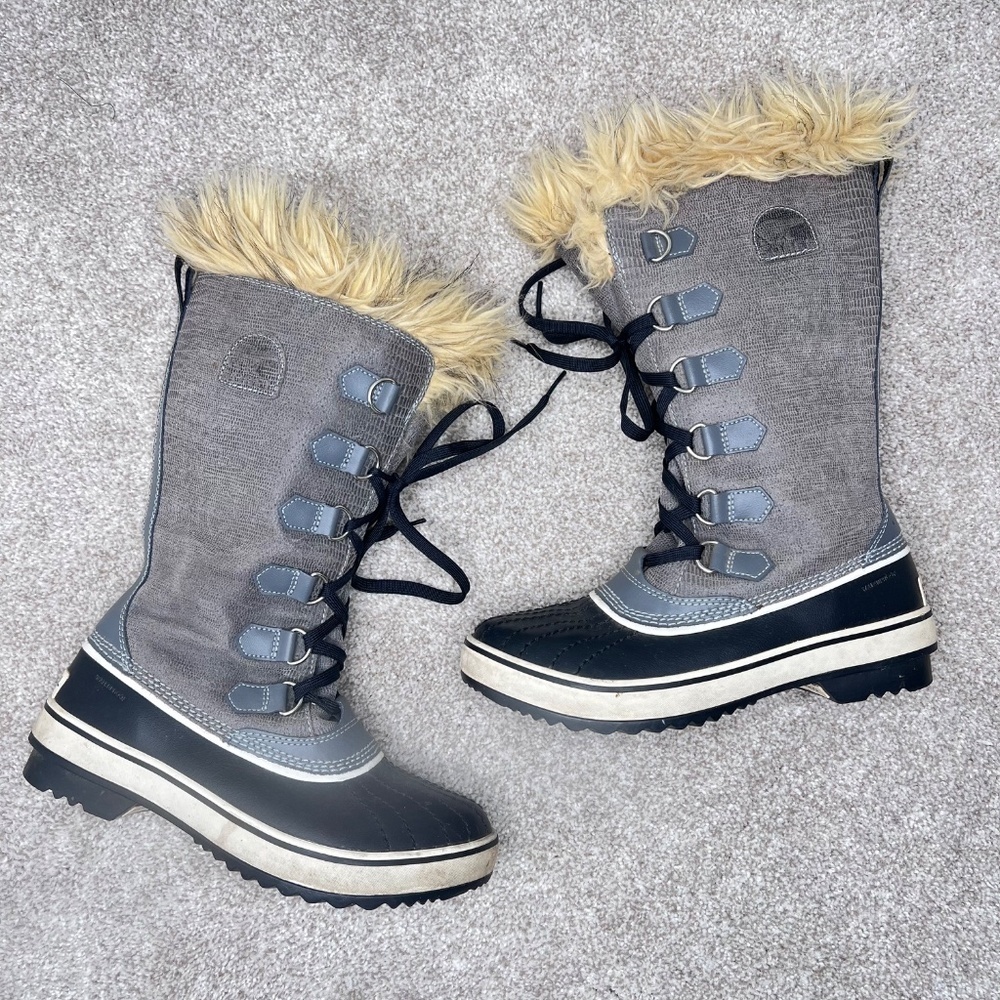 Sorel Tivoli Joan of Arctic Pewter Fur Lace Up Snow Boots 7